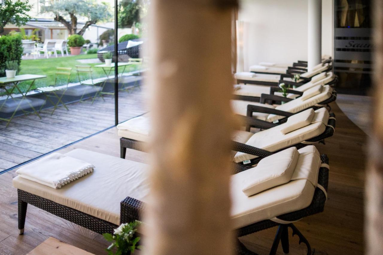 Boutique Hotel Zum Rosenbaum Nalles Bagian luar foto