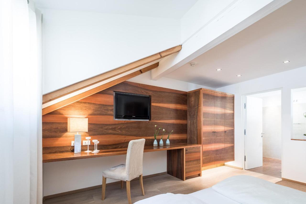 Boutique Hotel Zum Rosenbaum Nalles Bagian luar foto