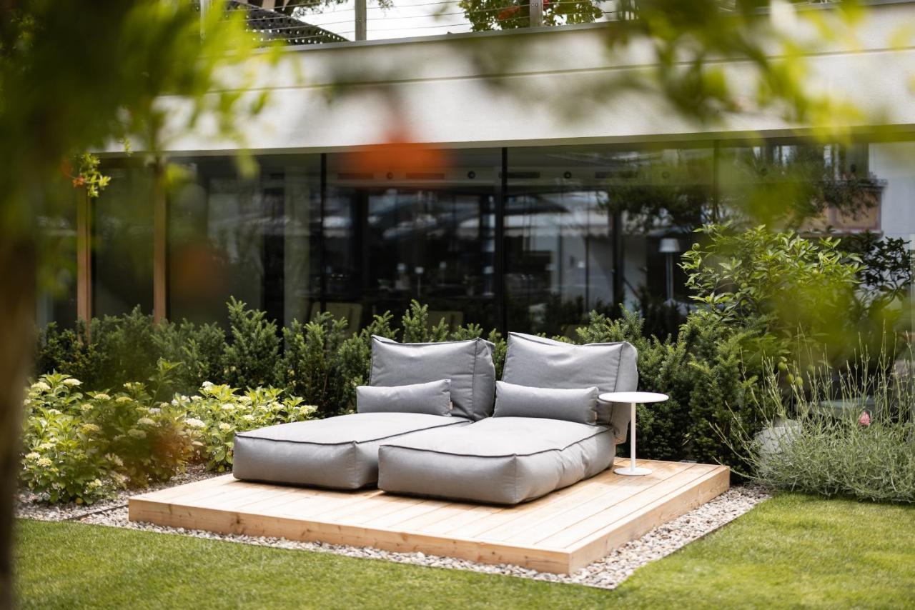 Boutique Hotel Zum Rosenbaum Nalles Bagian luar foto