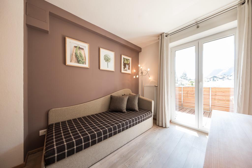 Boutique Hotel Zum Rosenbaum Nalles Bagian luar foto